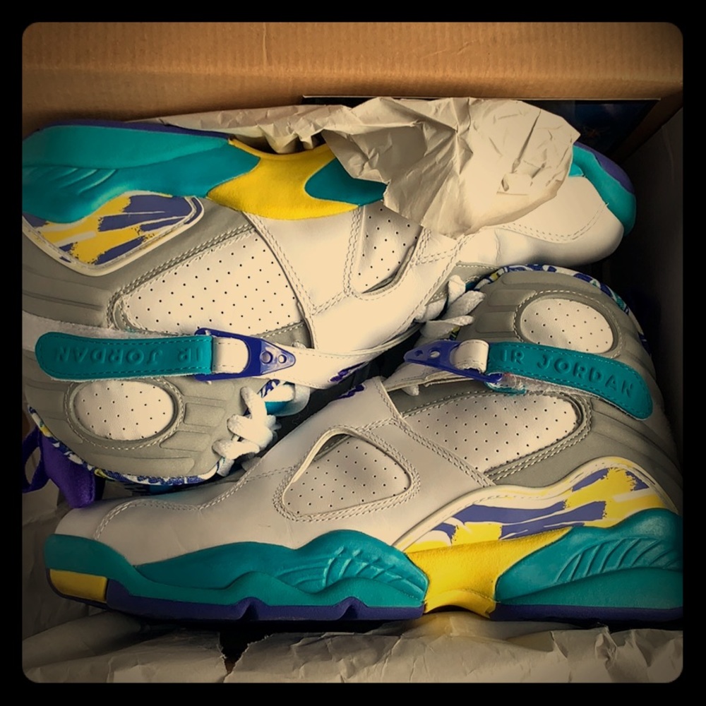 Air Jordan 8 Retro. Women’s Aqua 8